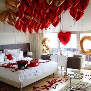 Red Hearts and Golden Balloons Deal.  Cheezstore